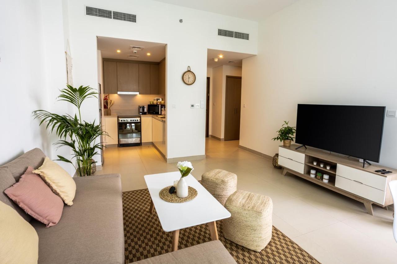 Waves Holiday Home - Waterfront Apartment With Breathtaking Sea Views Dubai Exterior foto